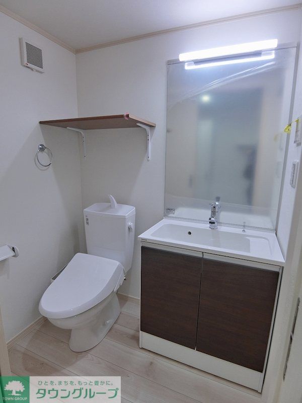 洗面設備　独立洗面台を完備し、朝の身支度が快適です♪