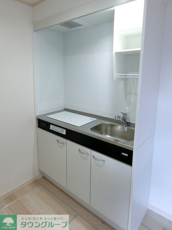 キッチン　2口IHコンロ。料理好きな方にも嬉しいですね！