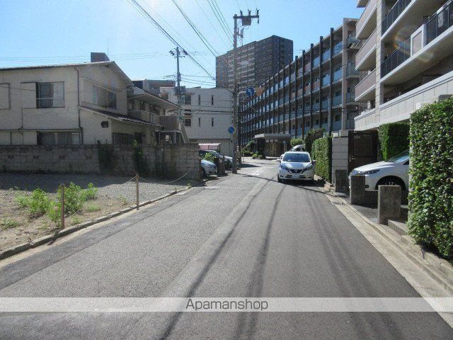 コンビニ　デイリーヤマザキ（コンビニ）まで552m