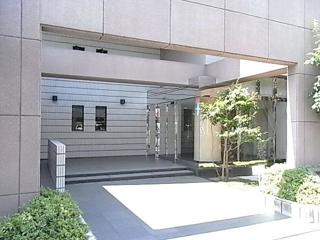 エントランス　★★重厚感のあるエントランス★★