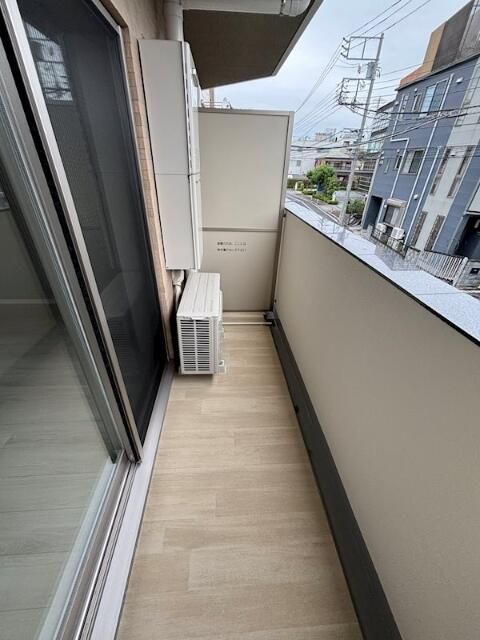 バルコニー　バルコニー付！お天気のいい日は洗濯物も気持ちよく干せますね！