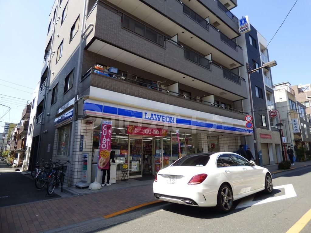 コンビニ　ローソン浅草4丁目店（コンビニ）まで310m