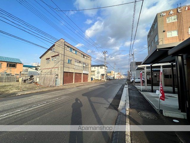 その他　前面（その他）まで0m