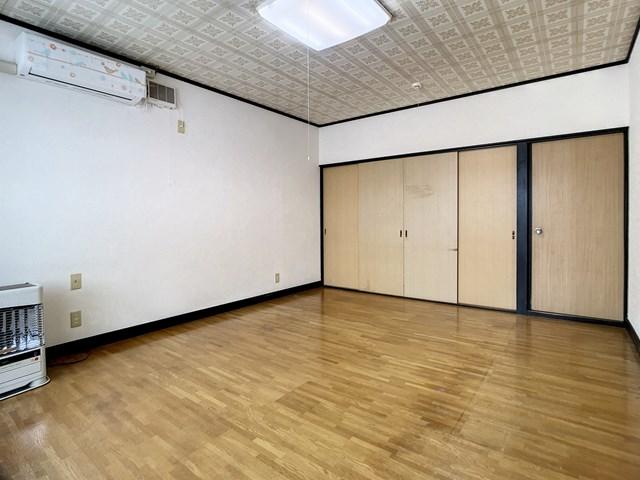 居室・リビング　リビング２