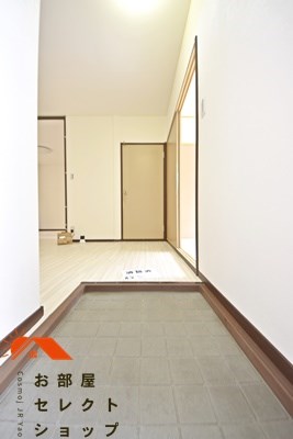 アーバン石田の玄関写真