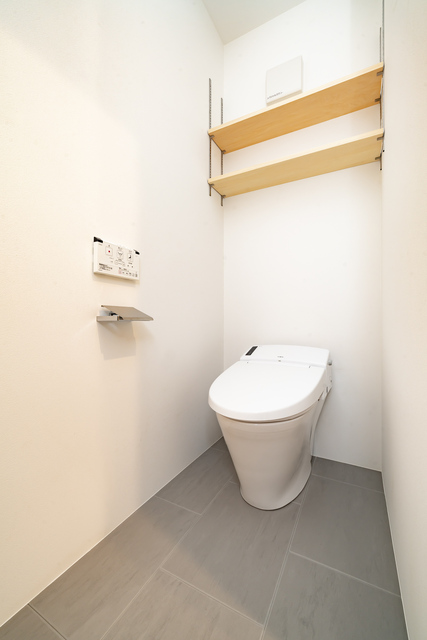 トイレ　洗浄機能付きの快適トイレ♪