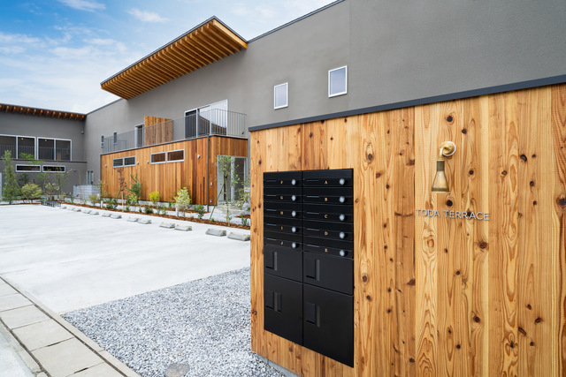 エントランス　おしゃれなメールボックス＆宅配ボックス♪