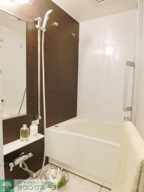 バス・シャワールーム　※写真は同タイプ住戸です。