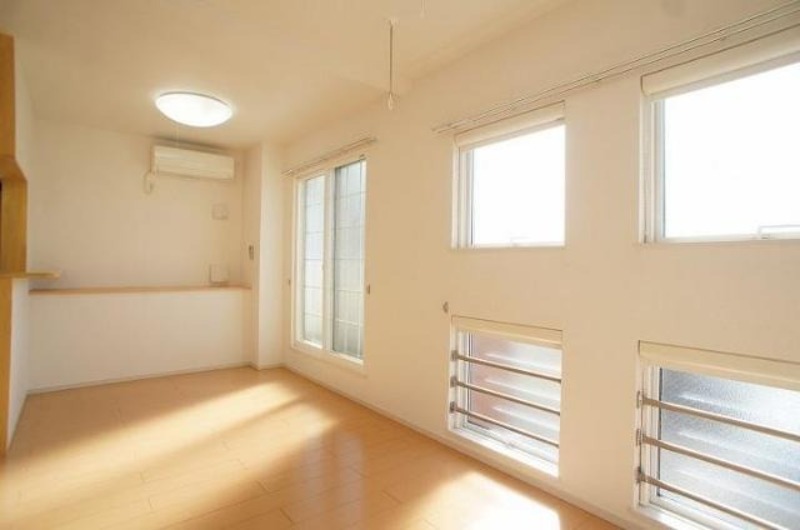 居室・リビング　図面と現状に相違がある場合には現状を優先