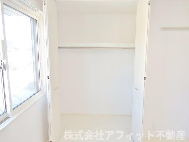 収納　クローゼット