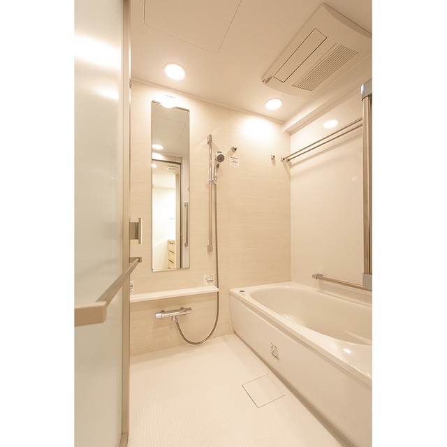 バス・シャワールーム　※写真は同タイプ住戸です。