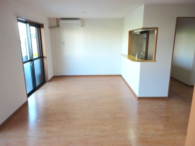 居室・リビング　リビング