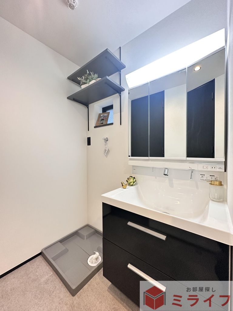 洗面設備　モデルルームの写真です。