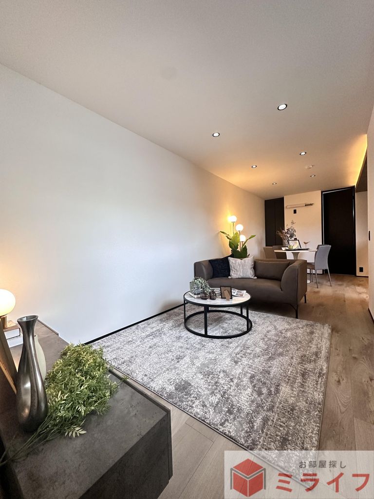 居室・リビング　モデルルームの写真です。