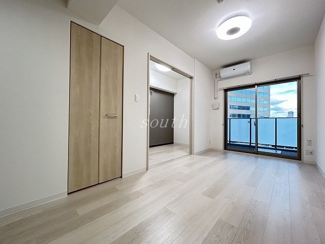 居室・リビング　洗練された清潔感漂う清楚な仕上がり