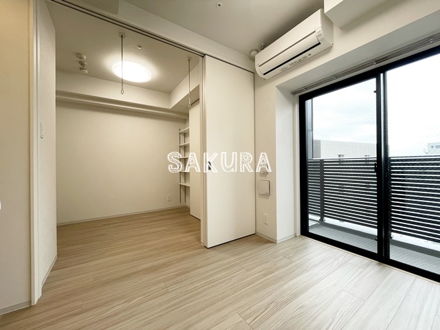 居室・リビング　使いやすい形の為、レイアウトを楽しめます♪