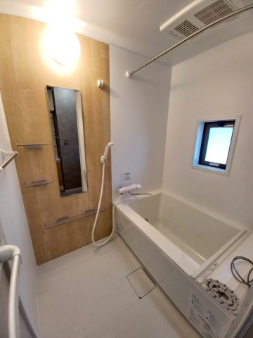 バス・シャワールーム　ゆったり過ごせるお風呂です