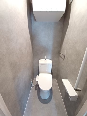 トイレ　落ち着いたトイレです