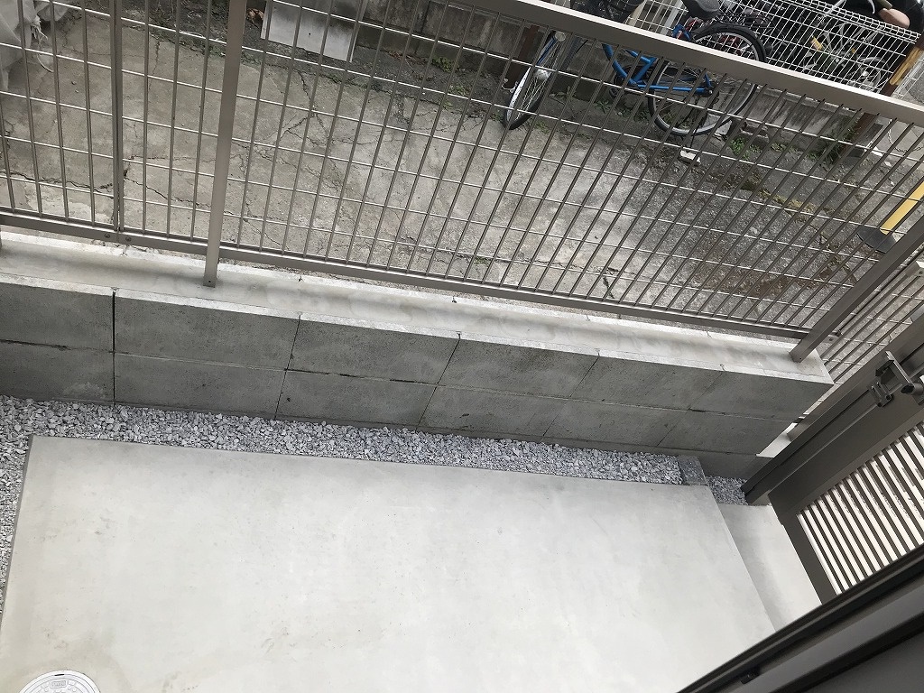 バルコニー　テラス