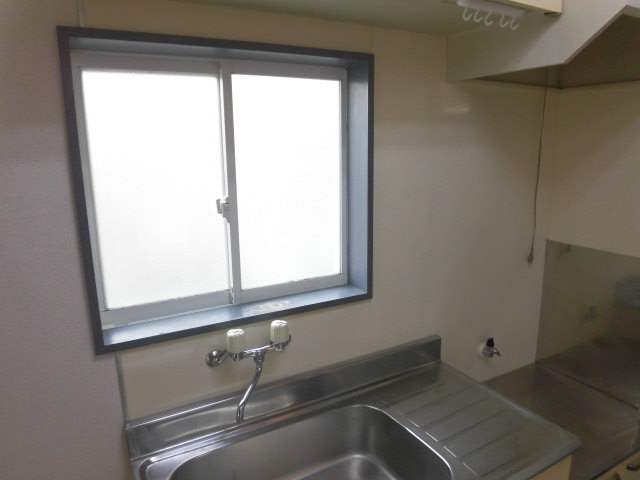 その他　キッチンに窓