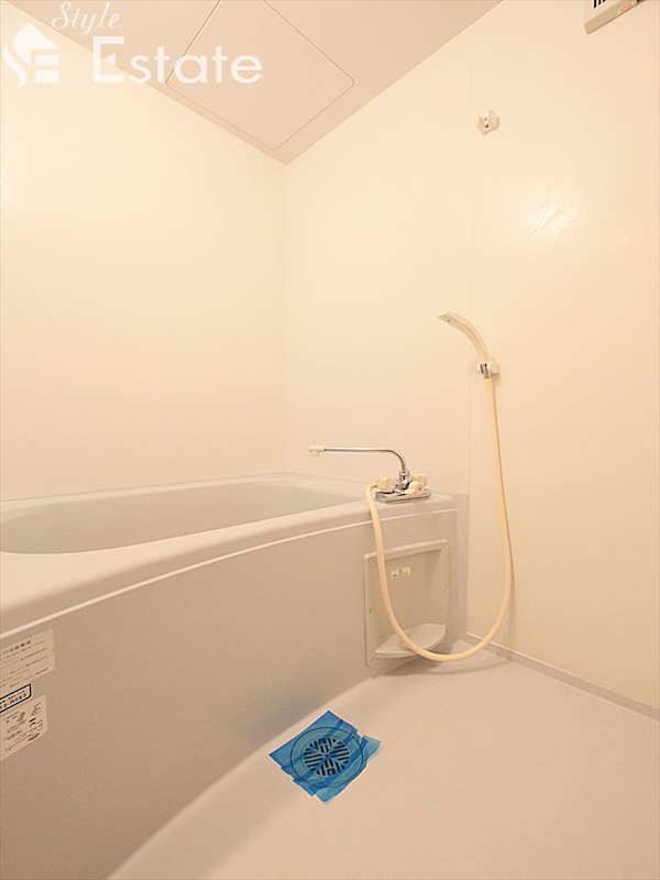 バス・シャワールーム　バスルーム