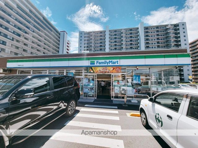 コンビニ　ファミリーマート千葉みなと店（コンビニ）まで342m