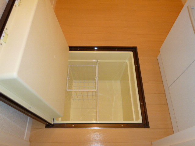 収納　床下収納