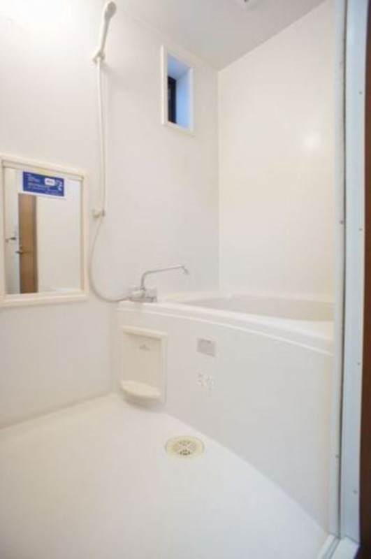 バス・シャワールーム　図面と現状に相違がある場合には現状を優先