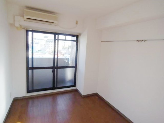 居室・リビング　スタンダードな洋室です