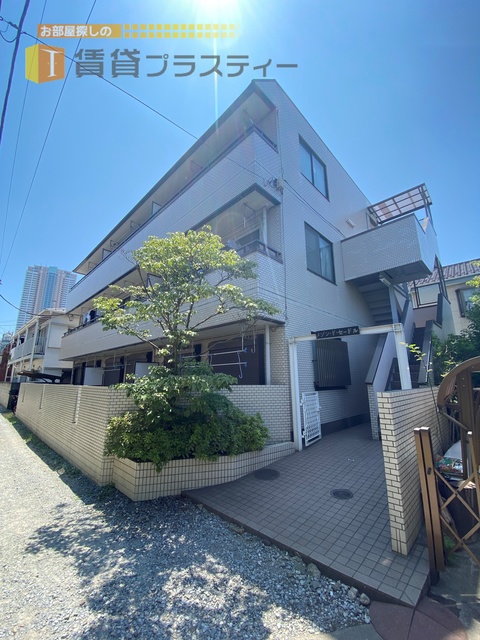 建物外観　駅近なのに静かな環境ですよ！