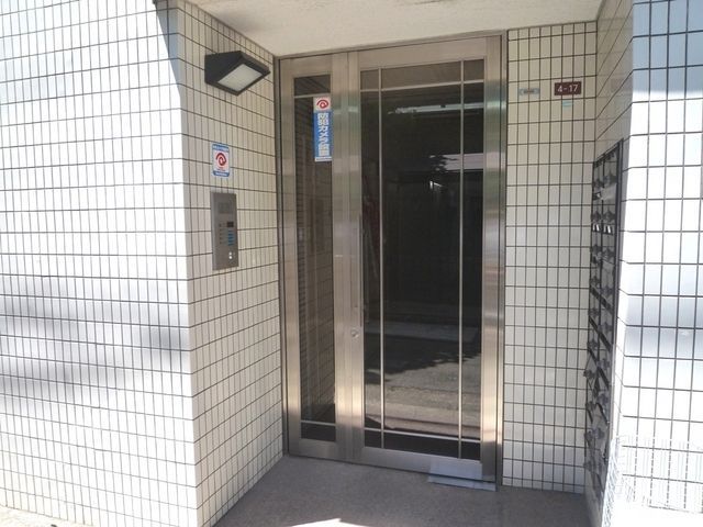 エントランス　★オートロック★
