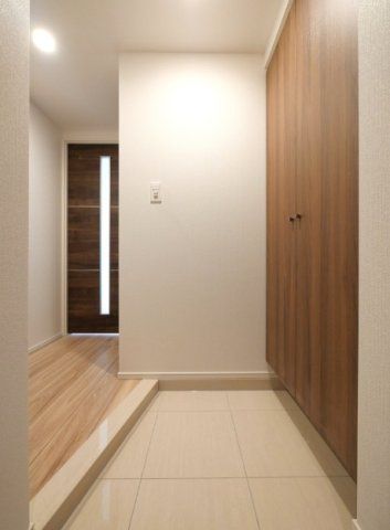 玄関　☆広々とした玄関☆