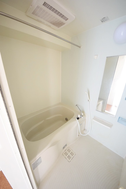 バス・シャワールーム　～一日の疲れを流しましょう～