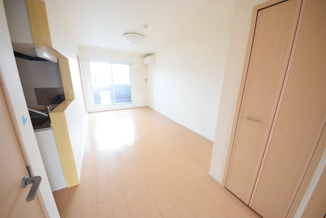 居室・リビング　～人気のカウンターキッチン～