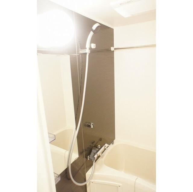 バス・シャワールーム　?