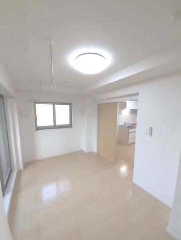 居室・リビング　★角部屋、二面採光、風通しも良好★