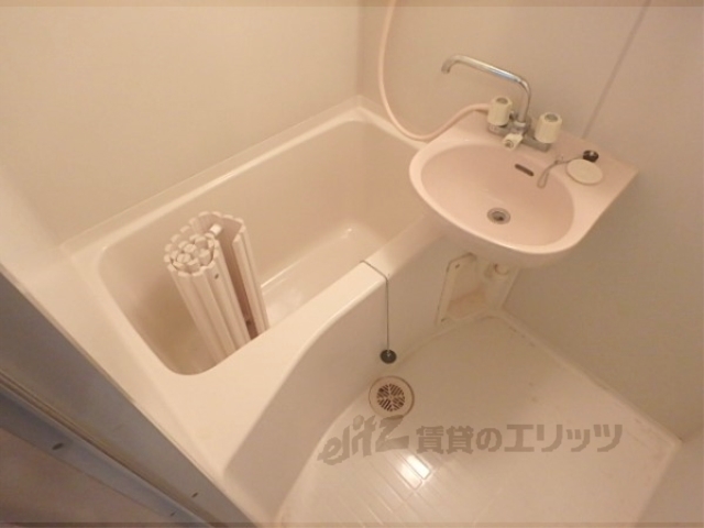 バス・シャワールーム　バス