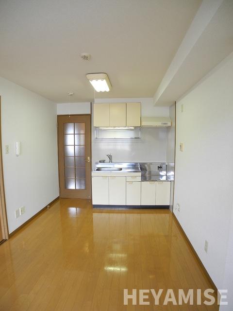 居室・リビング　※反転類似間取りの別の階のお部屋の写真です※