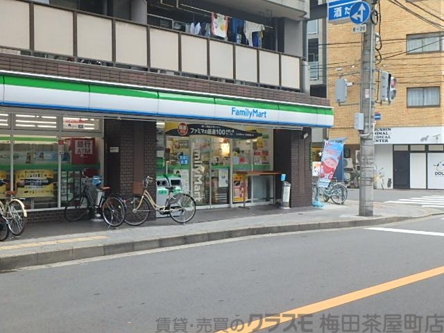 コンビニ　ファミリーマート　大淀南（コンビニ）まで1588m