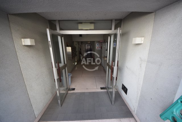 エントランス　ジェイ・プライド上本町　エントランス