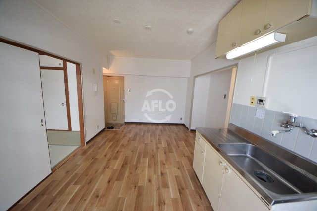 居室・リビング　ジェイ・プライド上本町　リビング