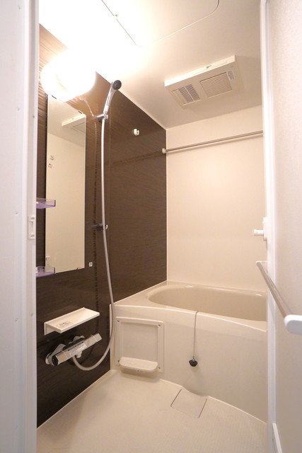バス・シャワールーム　※写真は同タイプ住戸です。