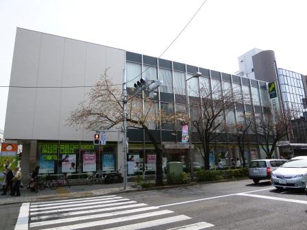 銀行　三井住友銀行桜新町支店（銀行）まで903m