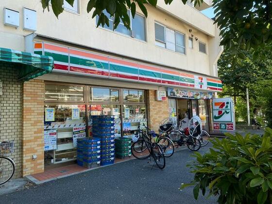 コンビニ　セブンイレブン北区赤羽西５丁目店（コンビニ）まで678m