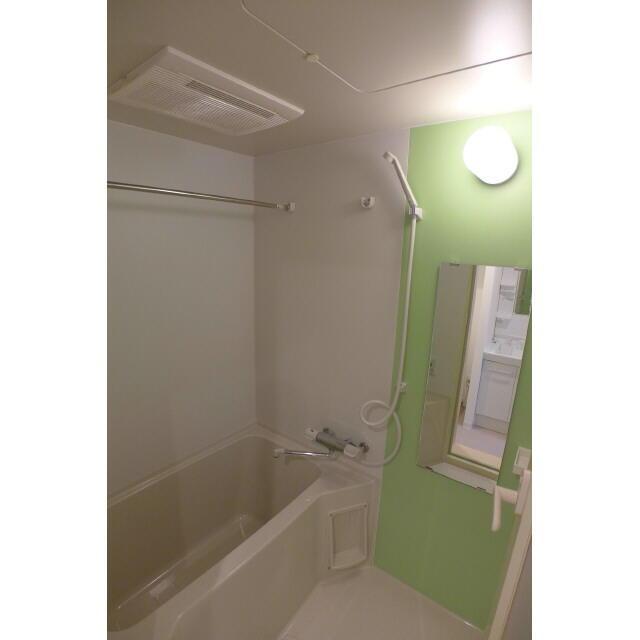 バス・シャワールーム　?