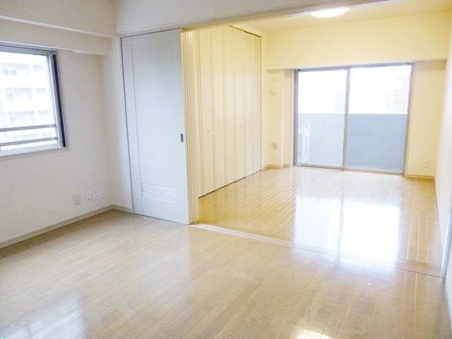 居室・リビング　※別部屋参考写真となります。