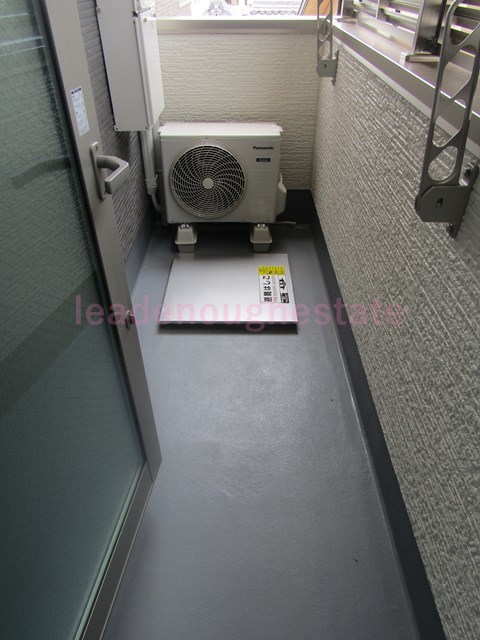 バルコニー　同施工