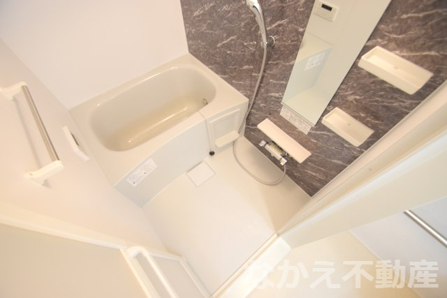 バス・シャワールーム　日々の疲れを癒すお風呂付です