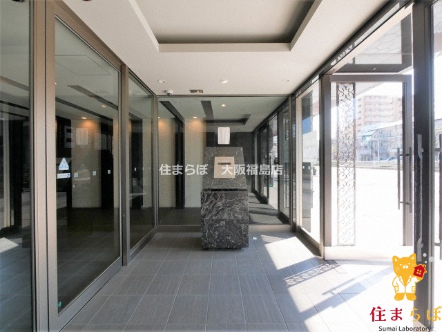 エントランス　共用部の印象も大切に