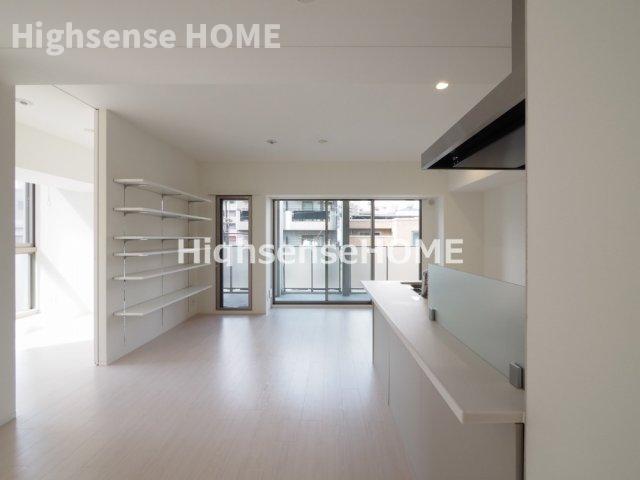 居室・リビング　ゆったり過ごせる居間です